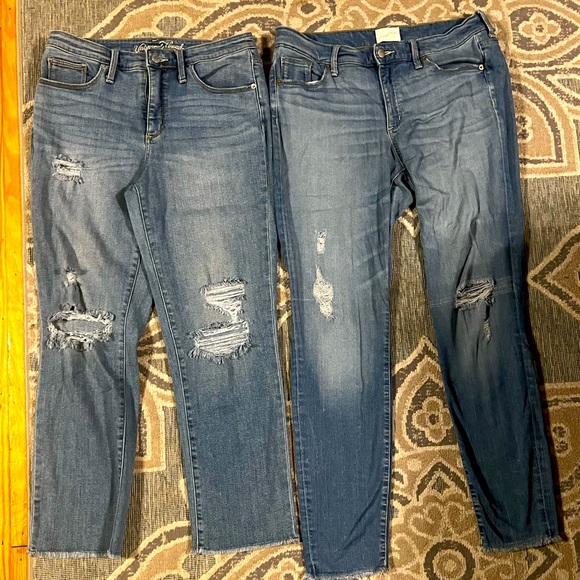 TWO FOR ONE!!!! TEENS LOVE THESE JEANS!!!❤️ - Picture 1 of 2